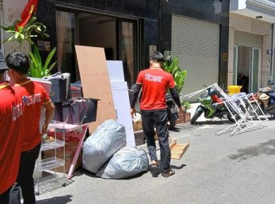 Chuyển nhà giá rẻ - Thành Trung Moving 