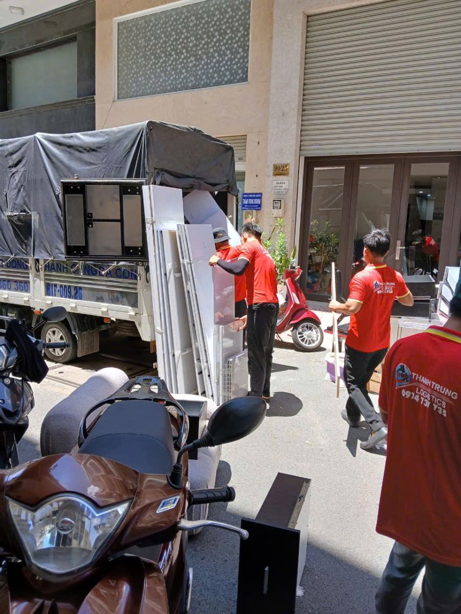 Chuyển văn phòng trọn gói HCM